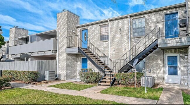 9700 Leawood Blvd Unit 212