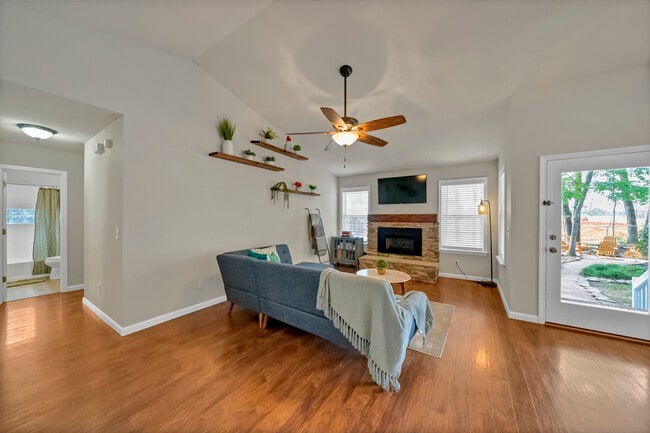 Photo - 345 Firebridge Dr