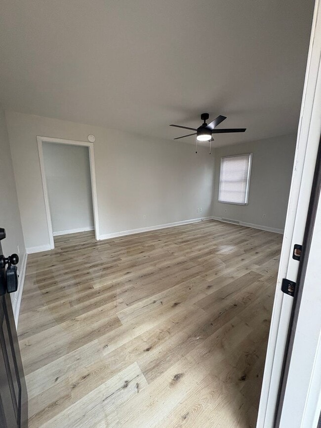 Photo - Renovated 3bed/1bath in Greensboro!