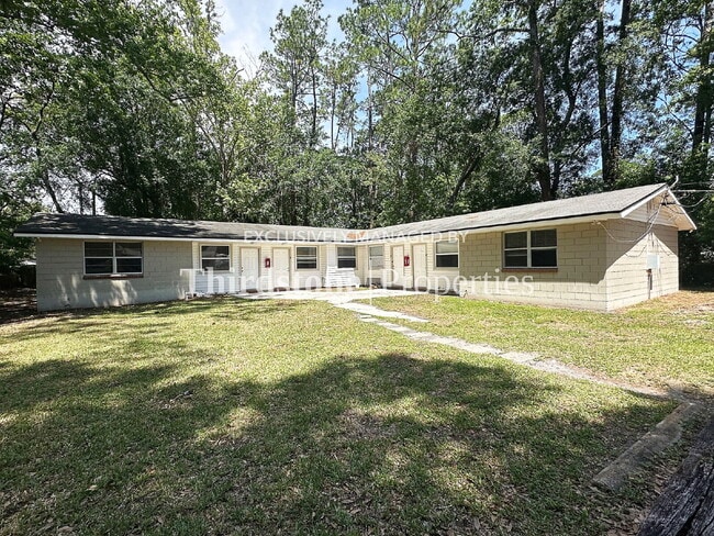 Building Photo - 1160 Comanche St Unit 4