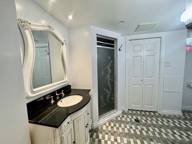 Photo - 1503 Lepage Ave