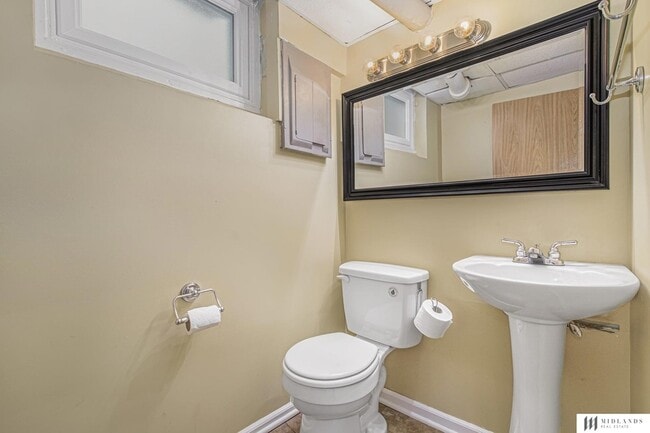 Photo - 5820 Walnut St