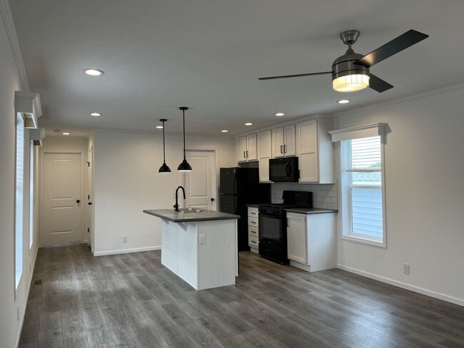 7 Sandpiper Ln
