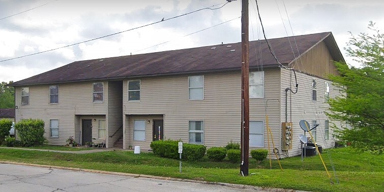 Photo - 210 N Beglis Pkwy