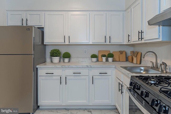 Photo - 5200 Quincy St Unit 304