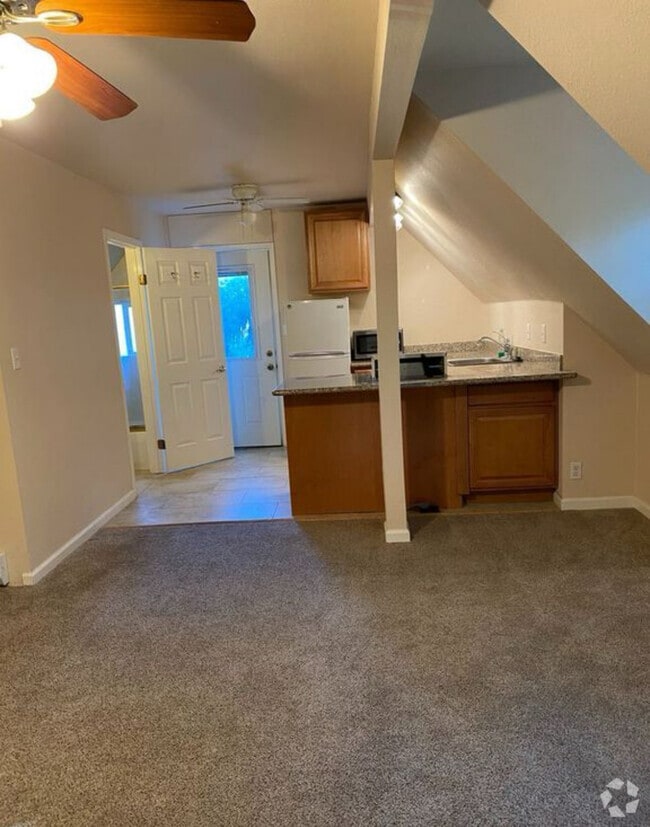 Building Photo - 146 S Jackson Way Unit #1 Rental
