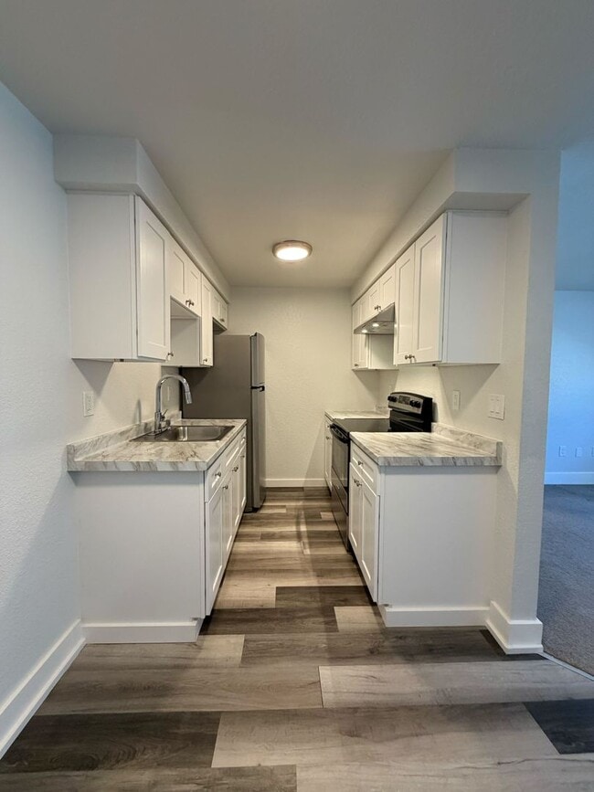 Photo - Arise Station