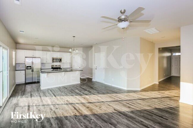 Photo - 9613 Hamel St