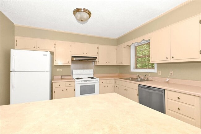 Photo - 3 Bedroom, 2 Bath home.
