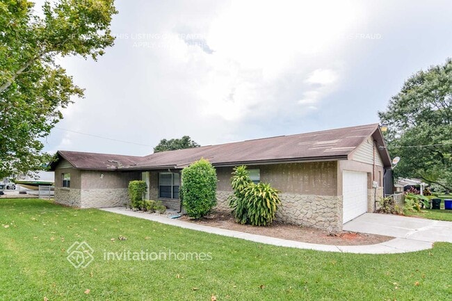 1536 Hallam Ct N