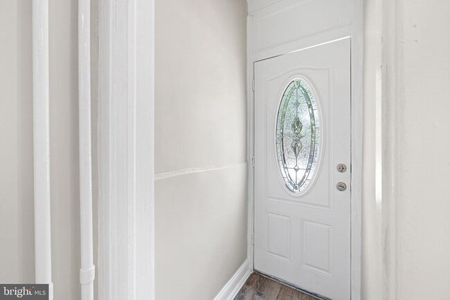 Building Photo - 2257 Ann St