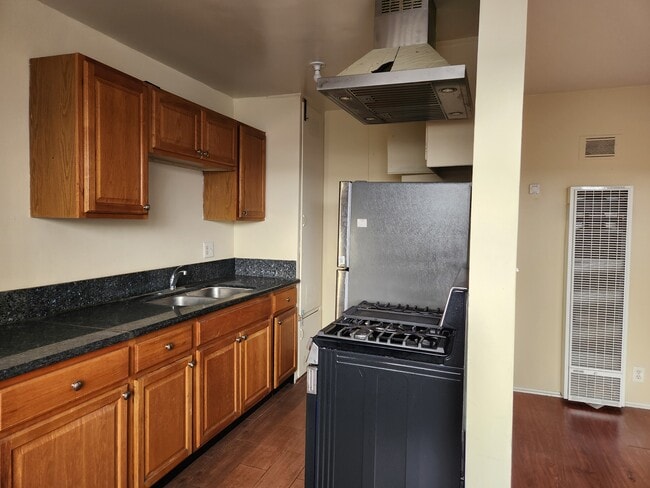 Photo - 1226 Gower N St Unit 2