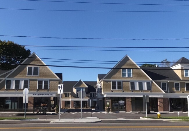 Photo - 67 W Main St