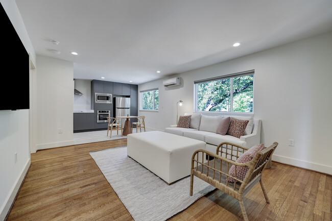 Photo - 5310 Greenbriar Dr Apartments Unit Rice U Fully Furnished