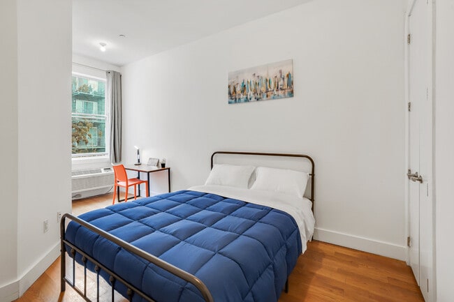 Photo - 30 Meserole St