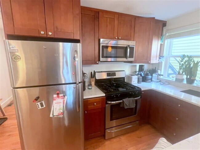 Photo - 50 Spring St Unit 2