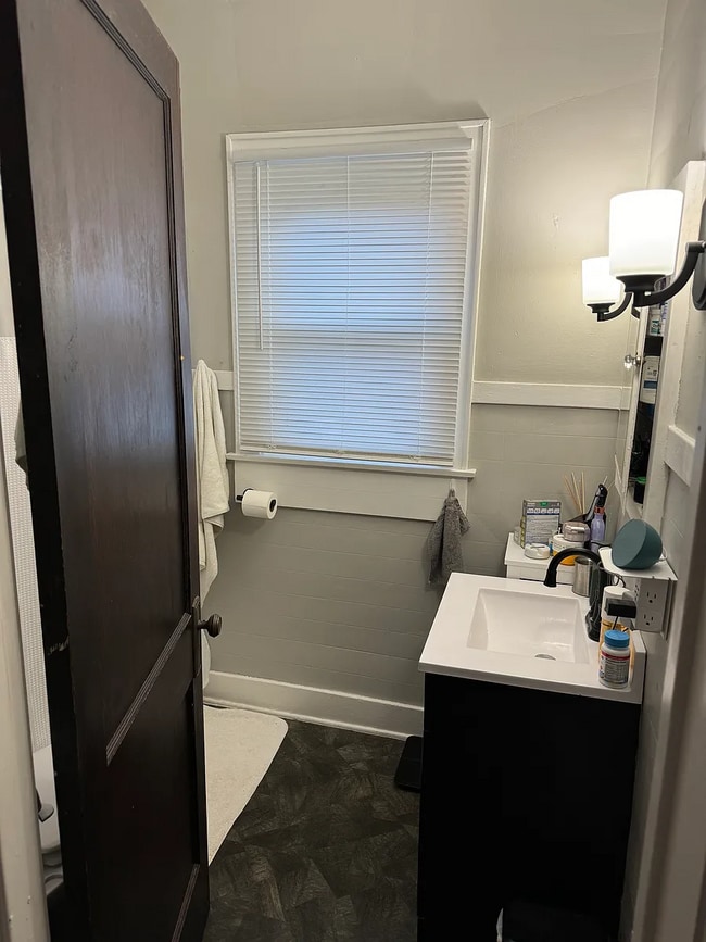 Photo - 1103 Franklin St