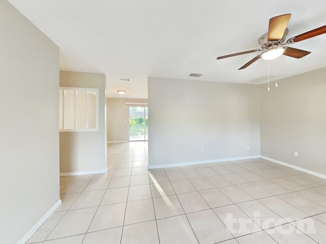 Photo - 1115 Oakhill St