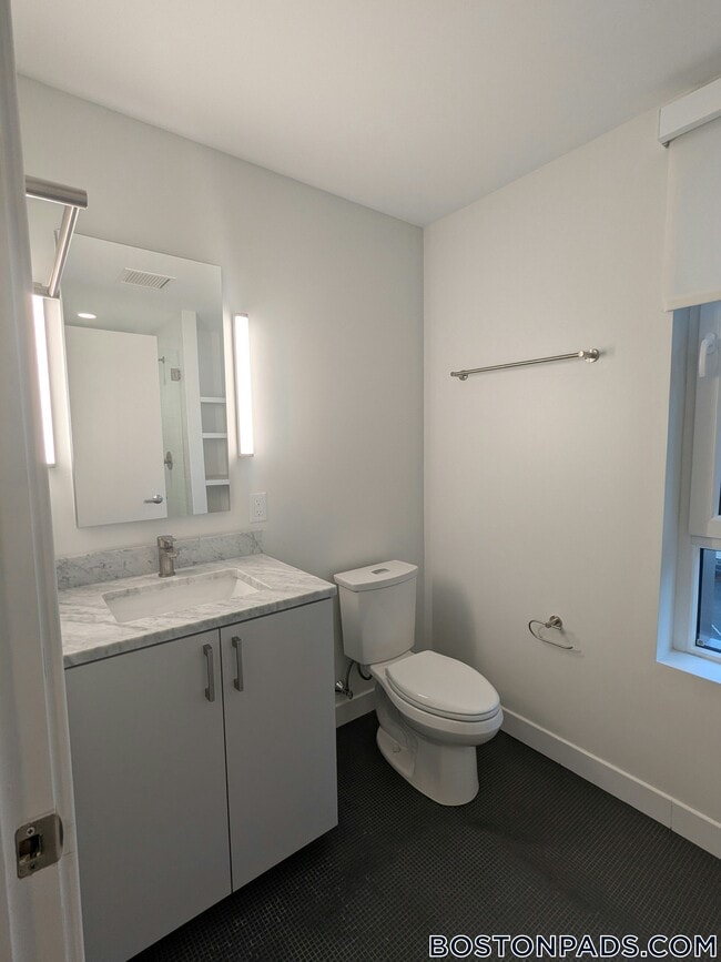 Photo - 55 Brighton Ave Unidad 402