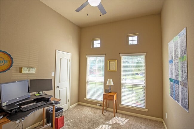 Photo - 2110 Timberline Ct