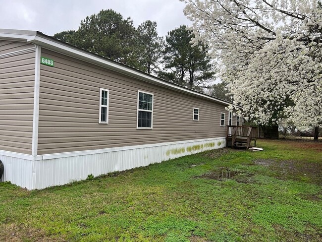 Singlewide Mobile Home in Pinetops - Singlewide Mobile Home in Pinetops