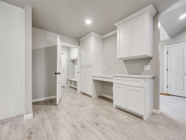 11609 Twisted Oak Rd