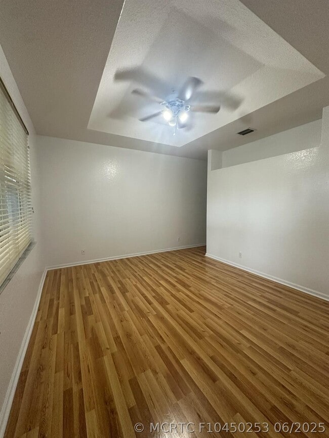 8900 NW 54th St