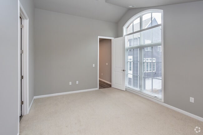 1BR, 1BA - 741SF - Bedroom - 201 Market House Cir