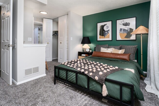 Hunters Court Townhomes