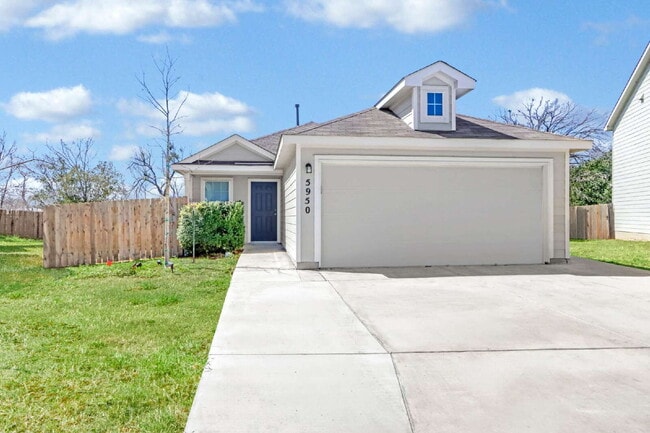 Photo - "Charming 3-Bedroom, 2-Bath Home Retreat with Solar Panels! 10% off for active service members!"