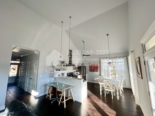 Photo - 2 br, 2 bath House - 6204 Pettus Road -