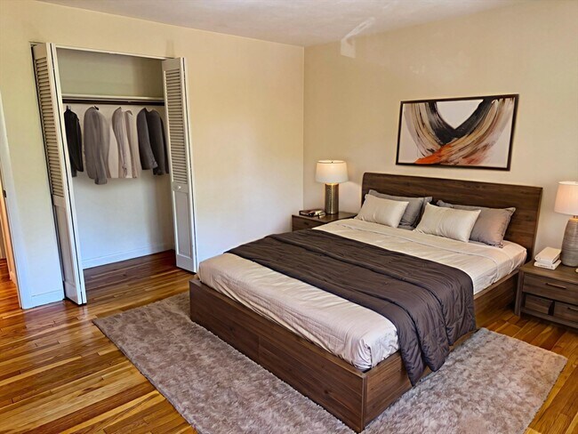 39 Englewood Ave Unit 12