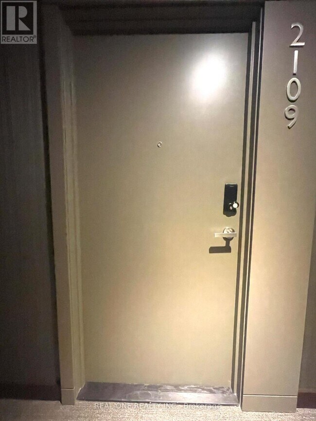 Photo - 448 Burnhamthorpe Rd W Unité 2109