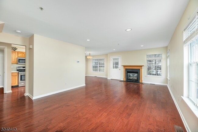 Photo - 902 Wendover Ct