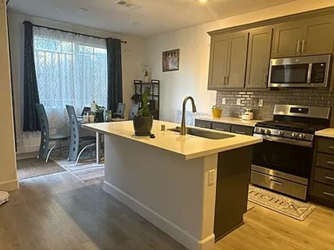 Photo - Beautiful Newer Pittsburg Home – 4 Bd, 3 B...