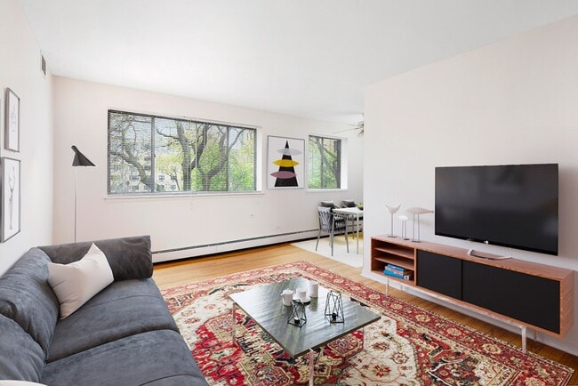 1-BR/1BA Living Area