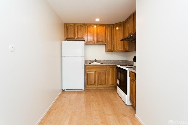 Photo - 322 2nd Ave