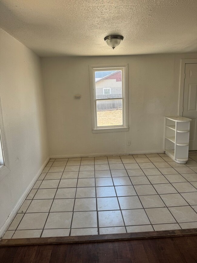 Photo - 503 S Milam St Unidad 503 S Milam #B