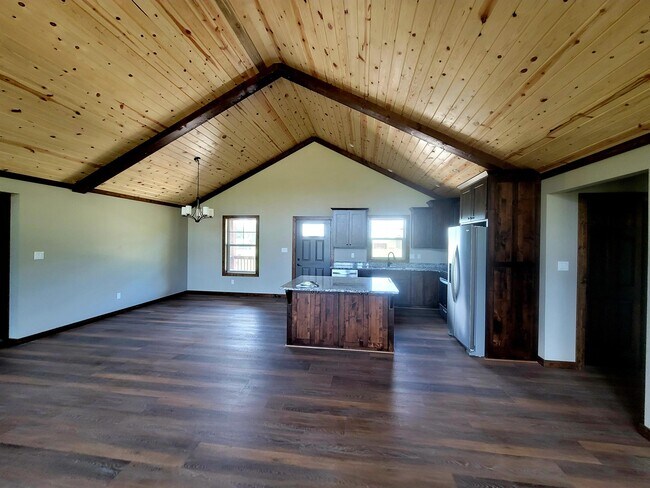 401 Alpine Dr
