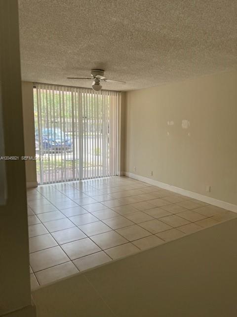 Photo - 10717 Cleary Blvd Unidad 111