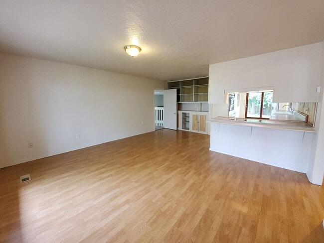 Photo - 3 Bed 2 Bath Home w/ storage shed