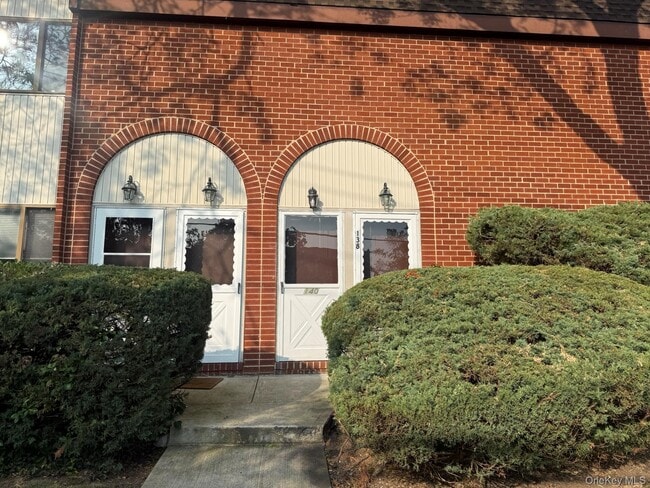 Building Photo - 140 McGlynn Pl Rental