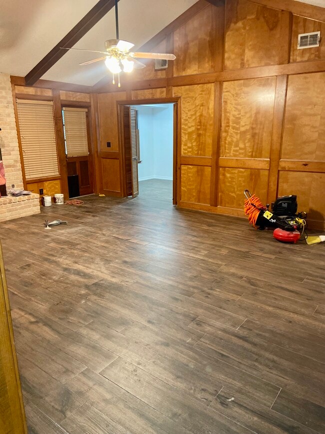 Photo - 2939 Quail Oak St