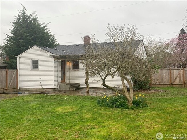 Building Photo - 2bd/1ba Seattle Home