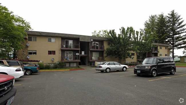 Parking Area - Madera Court Apartments