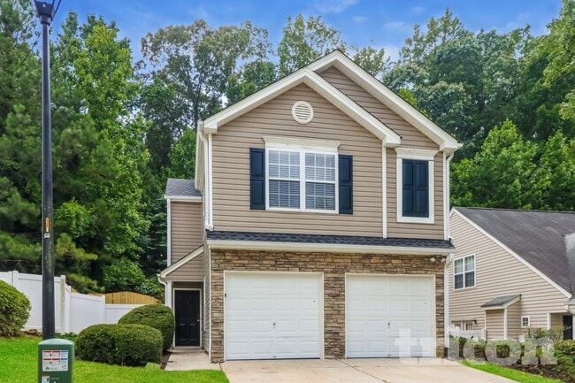 Building Photo - 261 Silver Ridge Dr