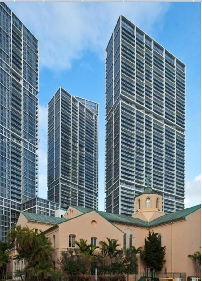Building Photo - 495 Brickell Ave Unit 5310