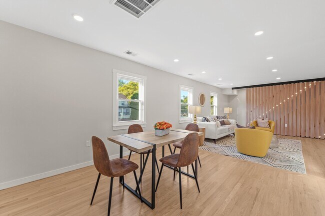 Photo - 312 GARFIELD Ave Unidad 2