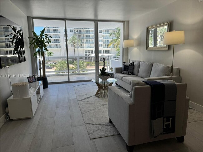 Photo - 5700 Collins Ave Unit 3C