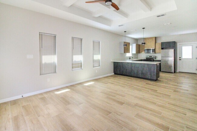 Photo - 11003 N 36th Ln